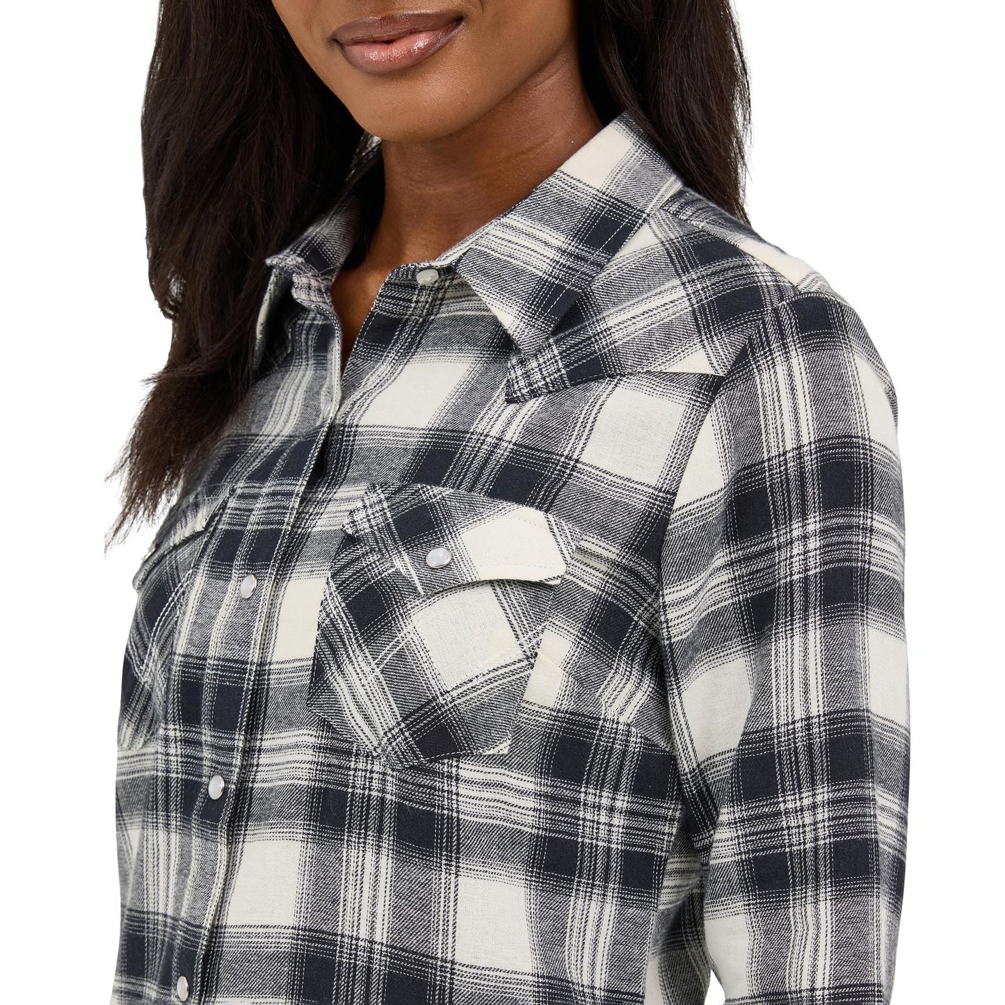 Wrangler's Essential Flannel Plaid Western Snap Shirt (Women's)