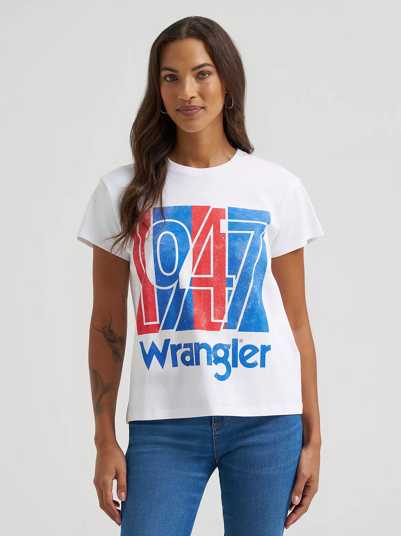Wrangler 1947 Billboard Retro Regular Graphic T-Shirt in White (Women's)