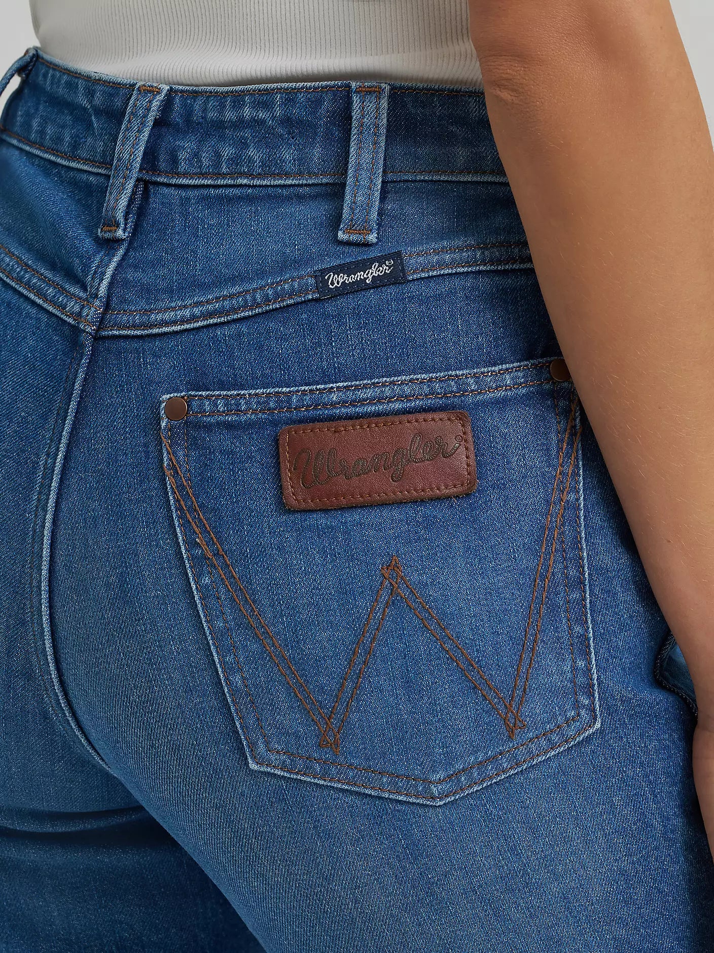 Wrangler® Retro® Premium Trouser Jean High Rise in Mina (Women's)