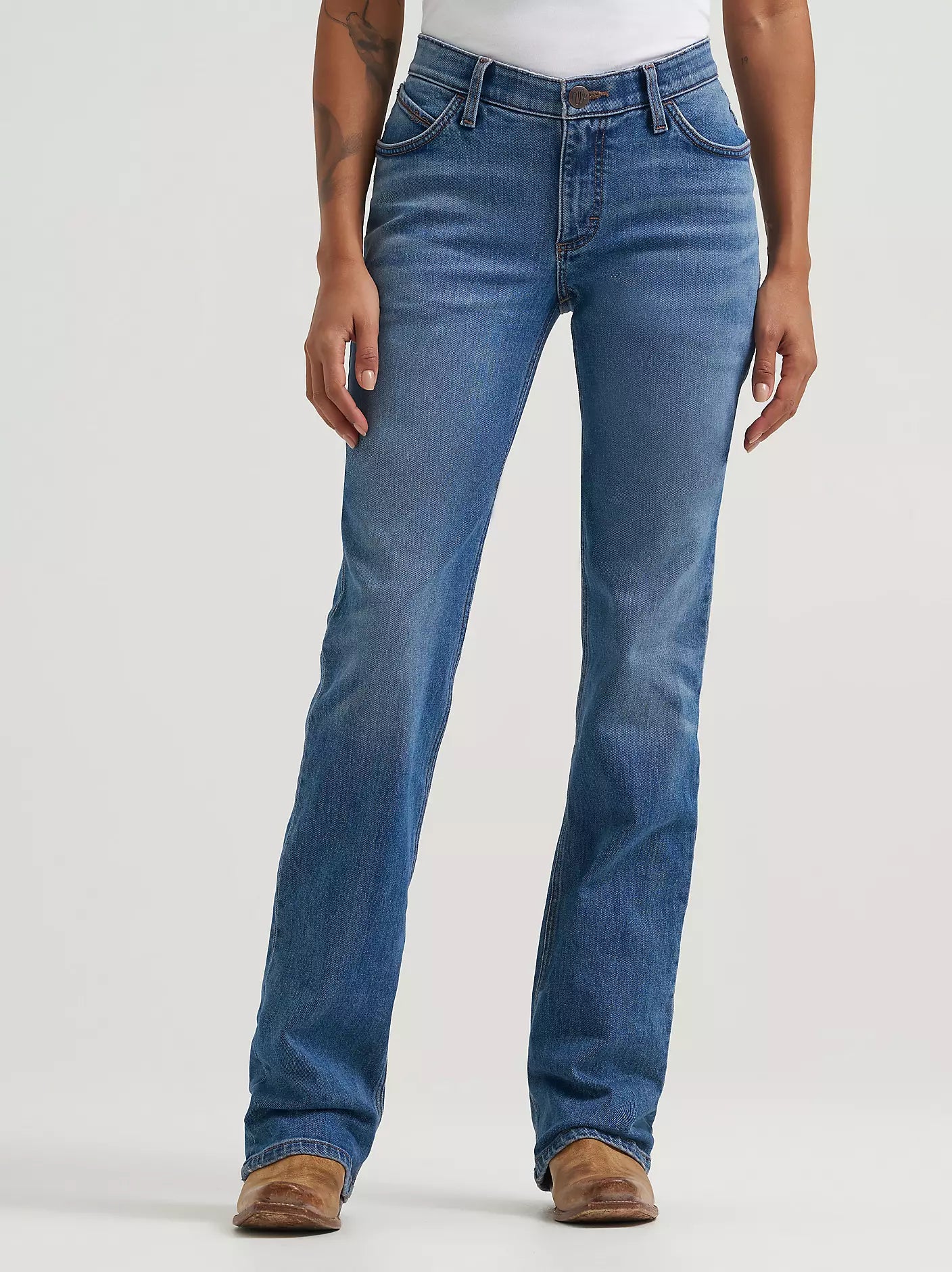 Wrangler Willow Ultimate Riding Jean Boot Cut in Margo (Women's)