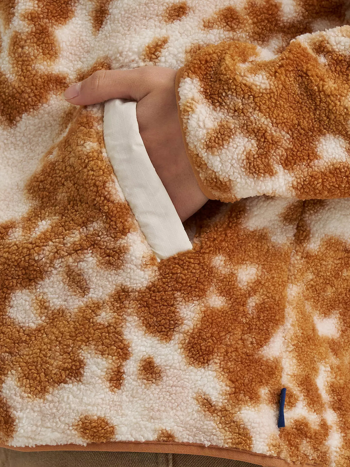 Wrangler Hay Away Sherpa in Cow Print (Women's)